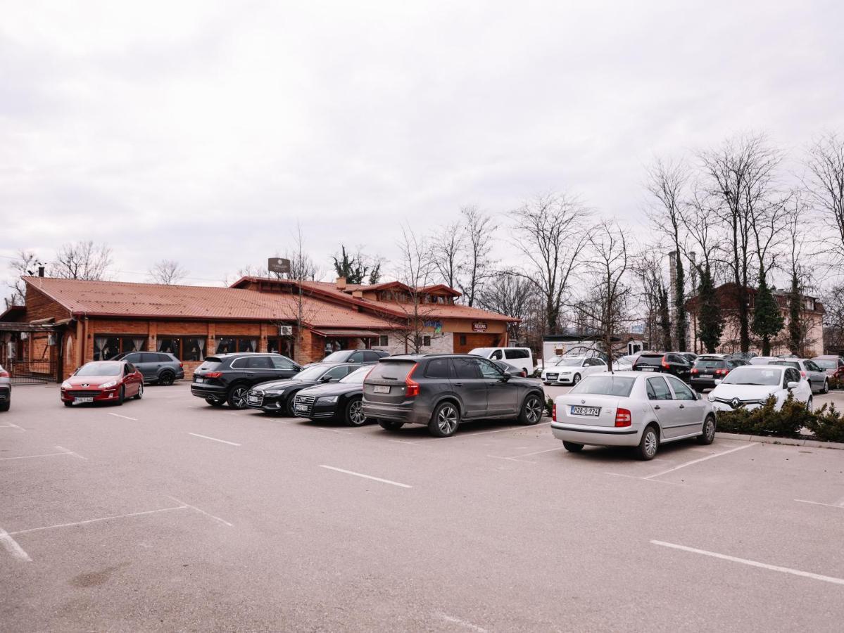 Stara Ada Banja Luka Hotell Eksteriør bilde